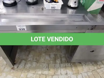 LOTE 039 - BALCÃO DE CHOPE EM INOX. (NO ESTADO, NÃO SABEMOS SE FUNCIONA. LEILÃO NÃO TEM GARANTIA E NEM DEVOLUÇÃO).