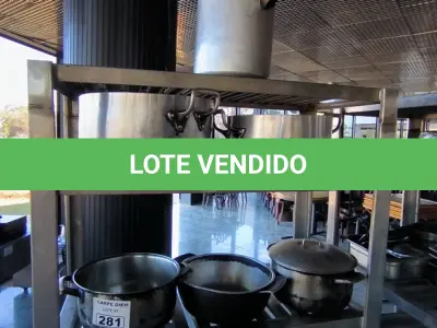 LOTE 281 - 05 PANELAS DE ALUMÍNIO E 1 PANELA DE PRESSÃO. (NO ESTADO, NÃO SABEMOS SE FUNCIONA. LEILÃO NÃO TEM GARANTIA E NEM DEVOLUÇÃO).