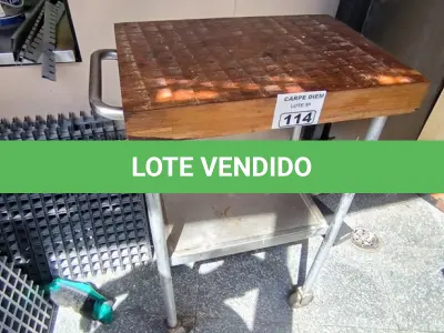 LOTE 114 - CARRINHO DE MADEIRA E INOX. (NO ESTADO, NÃO SABEMOS SE FUNCIONA. LEILÃO NÃO TEM GARANTIA E NEM DEVOLUÇÃO).