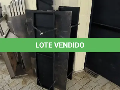 LOTE 103 - 5 PRATELEIRAS DE FERRO PRETOS. (NO ESTADO, NÃO SABEMOS SE FUNCIONA. LEILÃO NÃO TEM GARANTIA E NEM DEVOLUÇÃO).