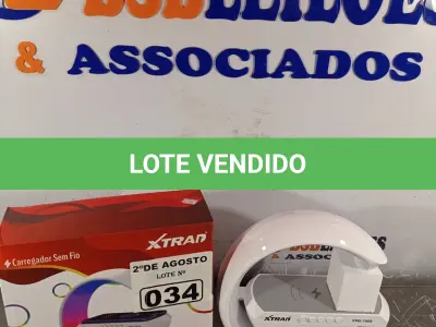 LOTE 034 - 01 CAIXA DE SOM KMS-1008. CARREGADOR POR INDUÇÃO PARA SMARTPHONE. (NOVO) (NÃO ACOMPANHA O SMARTPHONE) (NO ESTADO) ATENÇÃO! FAZER A VISITAÇÃO ANTES DE ARREMATAR, NÃO SABEMOS SE FUNCIONA. LEILÃO NÃO TEM GARANTIA E NEM DEVOLUÇÃO, SUJEITO A POSSÍVEIS AVARIAS VISÍVEIS/OCULTAS E/OU AUSÊNCIA DE COMPONENTES.