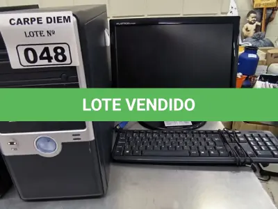 LOTE 048 - 1 COMPUTADOR (CPU,MONITOR E TECLADO). (NO ESTADO, NÃO SABEMOS SE FUNCIONA. LEILÃO NÃO TEM GARANTIA E NEM DEVOLUÇÃO).