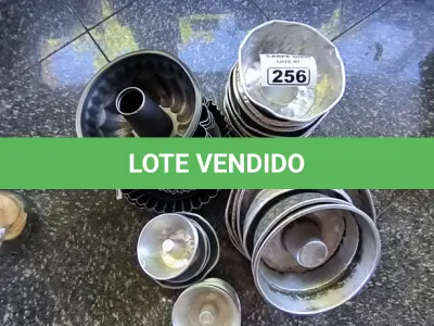 LOTE 256 - FORMA DE BOLO QUICHE E PUDIM. (NO ESTADO, NÃO SABEMOS SE FUNCIONA. LEILÃO NÃO TEM GARANTIA E NEM DEVOLUÇÃO).
