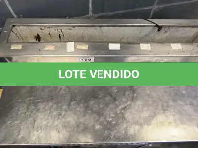 LOTE 122 - BALCÃO REFRIGERADO DUAS PORTAS C/ CONDIMENTADORA. (NO ESTADO, NÃO SABEMOS SE FUNCIONA. LEILÃO NÃO TEM GARANTIA E NEM DEVOLUÇÃO).