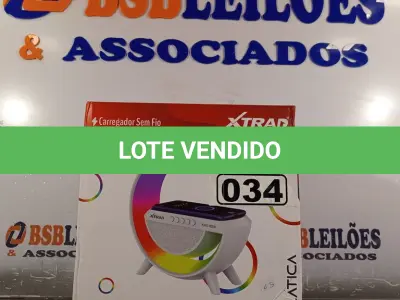 LOTE 034 - 01 CAIXA DE SOM KMS-1008. CARREGADOR POR INDUÇÃO PARA SMARTPHONE. (NOVO) (NÃO ACOMPANHA O SMARTPHONE) (NO ESTADO) ATENÇÃO! FAZER A VISITAÇÃO ANTES DE ARREMATAR, NÃO SABEMOS SE FUNCIONA. LEILÃO NÃO TEM GARANTIA E NEM DEVOLUÇÃO, SUJEITO A POSSÍVEIS AVARIAS VISÍVEIS/OCULTAS E/OU AUSÊNCIA DE COMPONENTES.