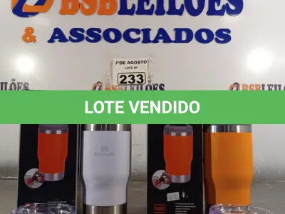 LOTE 233 - 02 COPOS TÉRMICOS BEER PINTS 420ML. (NOVO) (NO ESTADO) ATENÇÃO! FAZER A VISITAÇÃO ANTES DE ARREMATAR, NÃO SABEMOS SE FUNCIONA. LEILÃO NÃO TEM GARANTIA E NEM DEVOLUÇÃO, SUJEITO A POSSÍVEIS AVARIAS VISÍVEIS/OCULTAS E/OU AUSÊNCIA DE COMPONENTES.