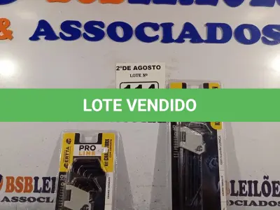 LOTE 114 - 01 KIT CHAVE COM SUPORTE CROMO VANÁDIA LONGA 09 PEÇAS E 01 KIT CHAVE COM SUPORTE 09 PEÇAS PROFISSIONAL CROMO VANÁDIO. (NOVO) (NO ESTADO) ATENÇÃO! FAZER A VISITAÇÃO ANTES DE ARREMATAR, NÃO SABEMOS SE FUNCIONA. LEILÃO NÃO TEM GARANTIA E NEM DEVOLUÇÃO, SUJEITO A POSSÍVEIS AVARIAS VISÍVEIS/OCULTAS E/OU AUSÊNCIA DE COMPONENTES.