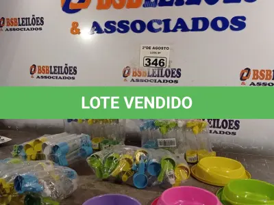 LOTE 346 - 01 LOTE COM BEBEDOUROS PARA PASSARINHO E COMEDOUROS PARA GATOS. (NO ESTADO) ATENÇÃO! FAZER A VISITAÇÃO ANTES DE ARREMATAR, NÃO SABEMOS SE FUNCIONA. LEILÃO NÃO TEM GARANTIA E NEM DEVOLUÇÃO, SUJEITO A POSSÍVEIS AVARIAS VISÍVEIS/OCULTAS E/OU AUSÊNCIA DE COMPONENTES.