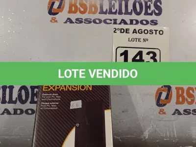 LOTE 143 - 01 HD ESTERNO 2TB EXPANSIÓN HDD. (NOVO) (NO ESTADO) ATENÇÃO! FAZER A VISITAÇÃO ANTES DE ARREMATAR, NÃO SABEMOS SE FUNCIONA. LEILÃO NÃO TEM GARANTIA E NEM DEVOLUÇÃO, SUJEITO A POSSÍVEIS AVARIAS VISÍVEIS/OCULTAS E/OU AUSÊNCIA DE COMPONENTES.