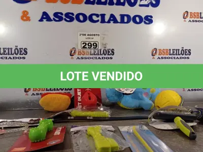 LOTE 299 - 01 LOTE COM VÁRIOS BRINQUEDOS PARA PET. (NOVO) (NO ESTADO) ATENÇÃO! FAZER A VISITAÇÃO ANTES DE ARREMATAR, NÃO SABEMOS SE FUNCIONA. LEILÃO NÃO TEM GARANTIA E NEM DEVOLUÇÃO, SUJEITO A POSSÍVEIS AVARIAS VISÍVEIS/OCULTAS E/OU AUSÊNCIA DE COMPONENTES.