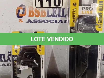 LOTE 110 - 01 KIT CHAVE COM SUPORTE CROMO VANÁDIA LONGA 09 PEÇAS E 01 KIT CHAVE COM SUPORTE 09 PEÇAS PROFISSIONAL CROMO VANÁDIO. (NOVO) (NO ESTADO) ATENÇÃO! FAZER A VISITAÇÃO ANTES DE ARREMATAR, NÃO SABEMOS SE FUNCIONA. LEILÃO NÃO TEM GARANTIA E NEM DEVOLUÇÃO, SUJEITO A POSSÍVEIS AVARIAS VISÍVEIS/OCULTAS E/OU AUSÊNCIA DE COMPONENTES.