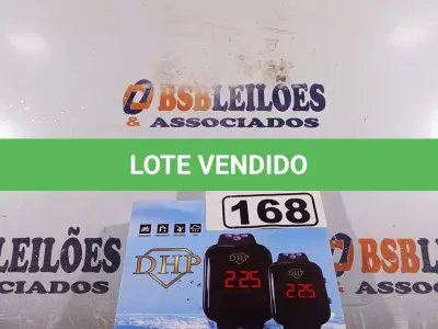 LOTE 168 - 01 RELÓGIO DIGITAL COM 03 PULSEIRAS. (NOVO) (NO ESTADO) ATENÇÃO! FAZER A VISITAÇÃO ANTES DE ARREMATAR, NÃO SABEMOS SE FUNCIONA. LEILÃO NÃO TEM GARANTIA E NEM DEVOLUÇÃO, SUJEITO A POSSÍVEIS AVARIAS VISÍVEIS/OCULTAS E/OU AUSÊNCIA DE COMPONENTES.