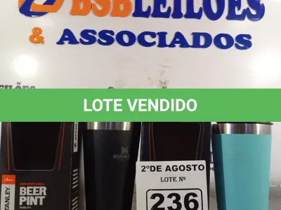 LOTE 236 - 02 COPOS TÉRMICOS DE CERVEJA BEER PINT. (NOVO) (NO ESTADO) ATENÇÃO! FAZER A VISITAÇÃO ANTES DE ARREMATAR, NÃO SABEMOS SE FUNCIONA. LEILÃO NÃO TEM GARANTIA E NEM DEVOLUÇÃO, SUJEITO A POSSÍVEIS AVARIAS VISÍVEIS/OCULTAS E/OU AUSÊNCIA DE COMPONENTES.