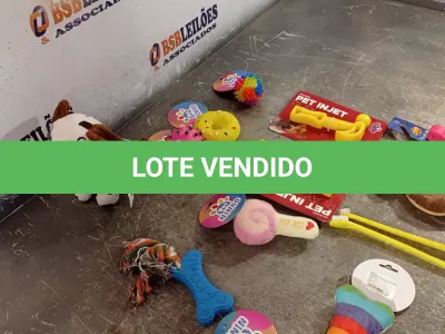LOTE 288 - 01 LOTE COM VÁRIOS BRINQUEDOS PARA PET. (NOVO) (NO ESTADO) ATENÇÃO! FAZER A VISITAÇÃO ANTES DE ARREMATAR, NÃO SABEMOS SE FUNCIONA. LEILÃO NÃO TEM GARANTIA E NEM DEVOLUÇÃO, SUJEITO A POSSÍVEIS AVARIAS VISÍVEIS/OCULTAS E/OU AUSÊNCIA DE COMPONENTES.