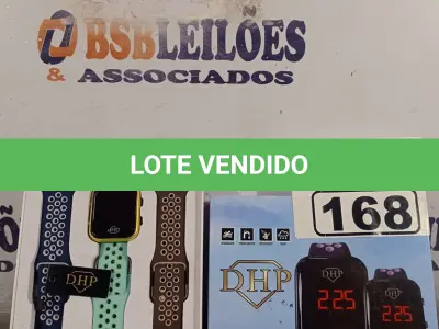 LOTE 168 - 01 RELÓGIO DIGITAL COM 03 PULSEIRAS. (NOVO) (NO ESTADO) ATENÇÃO! FAZER A VISITAÇÃO ANTES DE ARREMATAR, NÃO SABEMOS SE FUNCIONA. LEILÃO NÃO TEM GARANTIA E NEM DEVOLUÇÃO, SUJEITO A POSSÍVEIS AVARIAS VISÍVEIS/OCULTAS E/OU AUSÊNCIA DE COMPONENTES.