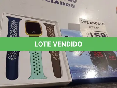 LOTE 168 - 01 RELÓGIO DIGITAL COM 03 PULSEIRAS. (NOVO) (NO ESTADO) ATENÇÃO! FAZER A VISITAÇÃO ANTES DE ARREMATAR, NÃO SABEMOS SE FUNCIONA. LEILÃO NÃO TEM GARANTIA E NEM DEVOLUÇÃO, SUJEITO A POSSÍVEIS AVARIAS VISÍVEIS/OCULTAS E/OU AUSÊNCIA DE COMPONENTES.