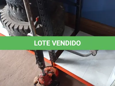 LOTE 301 - 01 ROÇADEIRA A GASOLINA COM AVARIAS. (NO ESTADO) ATENÇÃO! FAZER A VISITAÇÃO ANTES DE ARREMATAR, NÃO SABEMOS SE FUNCIONA. LEILÃO NÃO TEM GARANTIA E NEM DEVOLUÇÃO, SUJEITO A POSSÍVEIS AVARIAS VISÍVEIS/OCULTAS E/OU AUSÊNCIA DE COMPONENTES.