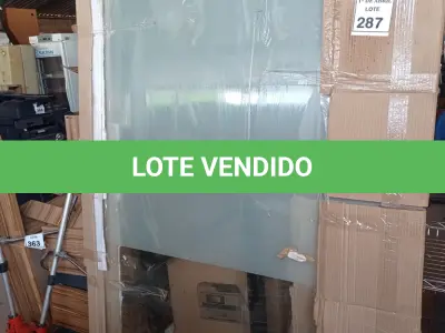 LOTE 287 - 01 VIDRO GRANDE. (NO ESTADO) ATENÇÃO! FAZER A VISITAÇÃO ANTES DE ARREMATAR, NÃO SABEMOS SE FUNCIONA. LEILÃO NÃO TEM GARANTIA E NEM DEVOLUÇÃO, SUJEITO A POSSÍVEIS AVARIAS VISÍVEIS/OCULTAS E/OU AUSÊNCIA DE COMPONENTES.