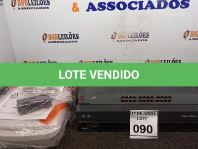 LOTE 090 -   01 SCANNER PANASONIC E 03 SWITCHES.  (NO ESTADO) ATENÇÃO! FAZER A VISITAÇÃO ANTES DE ARREMATAR, NÃO SABEMOS SE FUNCIONA. LEILÃO NÃO TEM GARANTIA E NEM DEVOLUÇÃO, SUJEITO A POSSÍVEIS AVARIAS VISÍVEIS/OCULTAS E/OU AUSÊNCIA DE COMPONENTES.