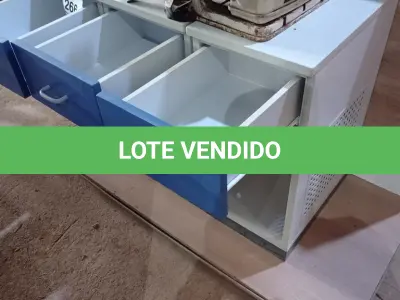 LOTE 266 - 03 GAVETEIROS EM MADEIRA 01 GAVETA. (NO ESTADO) ATENÇÃO! FAZER A VISITAÇÃO ANTES DE ARREMATAR, NÃO SABEMOS SE FUNCIONA. LEILÃO NÃO TEM GARANTIA E NEM DEVOLUÇÃO, SUJEITO A POSSÍVEIS AVARIAS VISÍVEIS/OCULTAS E/OU AUSÊNCIA DE COMPONENTES.