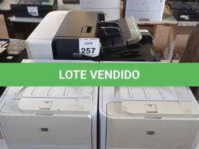 LOTE 257 - 01 LOTE COM IMPRESSORAS DIVERSAS. (NO ESTADO) ATENÇÃO! FAZER A VISITAÇÃO ANTES DE ARREMATAR, NÃO SABEMOS SE FUNCIONA. LEILÃO NÃO TEM GARANTIA E NEM DEVOLUÇÃO, SUJEITO A POSSÍVEIS AVARIAS VISÍVEIS/OCULTAS E/OU AUSÊNCIA DE COMPONENTES.