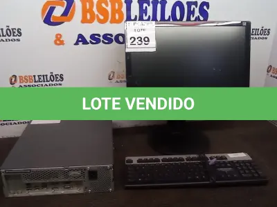 LOTE 239 - 01 CPU LENOVO, 01 MONITOR E TECLADO. (NO ESTADO) ATENÇÃO! FAZER A VISITAÇÃO ANTES DE ARREMATAR, NÃO SABEMOS SE FUNCIONA. LEILÃO NÃO TEM GARANTIA E NEM DEVOLUÇÃO, SUJEITO A POSSÍVEIS AVARIAS VISÍVEIS/OCULTAS E/OU AUSÊNCIA DE COMPONENTES.