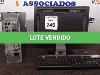 LOTE 246 - 01 CPU LENOVO, 01 MONITOR E TECLADO. (NO ESTADO) ATENÇÃO! FAZER A VISITAÇÃO ANTES DE ARREMATAR, NÃO SABEMOS SE FUNCIONA. LEILÃO NÃO TEM GARANTIA E NEM DEVOLUÇÃO, SUJEITO A POSSÍVEIS AVARIAS VISÍVEIS/OCULTAS E/OU AUSÊNCIA DE COMPONENTES.