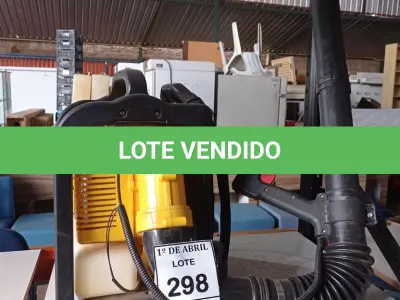 LOTE 298 - 01 SOPRADOR DE FOLHAS COSTAL A GASOLINA VONDER. (NO ESTADO) ATENÇÃO! FAZER A VISITAÇÃO ANTES DE ARREMATAR, NÃO SABEMOS SE FUNCIONA. LEILÃO NÃO TEM GARANTIA E NEM DEVOLUÇÃO, SUJEITO A POSSÍVEIS AVARIAS VISÍVEIS/OCULTAS E/OU AUSÊNCIA DE COMPONENTES.