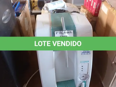 LOTE 224 -  02 BEBEDOUROS DE BANCADA. (NO ESTADO) ATENÇÃO! FAZER A VISITAÇÃO ANTES DE ARREMATAR, NÃO SABEMOS SE FUNCIONA. LEILÃO NÃO TEM GARANTIA E NEM DEVOLUÇÃO, SUJEITO A POSSÍVEIS AVARIAS VISÍVEIS/OCULTAS E/OU AUSÊNCIA DE COMPONENTES.