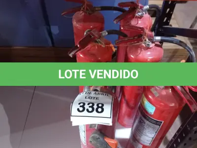LOTE 338 - 06 EXTINTORES DE INCÊNDIO. (NO ESTADO) ATENÇÃO! FAZER A VISITAÇÃO ANTES DE ARREMATAR, NÃO SABEMOS SE FUNCIONA. LEILÃO NÃO TEM GARANTIA E NEM DEVOLUÇÃO, SUJEITO A POSSÍVEIS AVARIAS VISÍVEIS/OCULTAS E/OU AUSÊNCIA DE COMPONENTES.