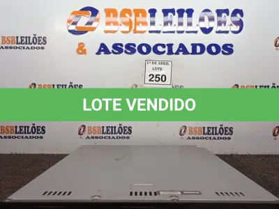 LOTE 250 - 01 SERVIDOR DIEBOLD. (NO ESTADO) ATENÇÃO! FAZER A VISITAÇÃO ANTES DE ARREMATAR, NÃO SABEMOS SE FUNCIONA. LEILÃO NÃO TEM GARANTIA E NEM DEVOLUÇÃO, SUJEITO A POSSÍVEIS AVARIAS VISÍVEIS/OCULTAS E/OU AUSÊNCIA DE COMPONENTES.