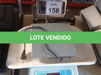 LOTE 156 - 01 BALANÇA PEDIÁTRICA E 01 BALANÇA PEQUENA. (NO ESTADO) ATENÇÃO! FAZER A VISITAÇÃO ANTES DE ARREMATAR, NÃO SABEMOS SE FUNCIONA. LEILÃO NÃO TEM GARANTIA E NEM DEVOLUÇÃO, SUJEITO A POSSÍVEIS AVARIAS VISÍVEIS/OCULTAS E/OU AUSÊNCIA DE COMPONENTES.
