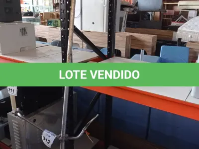 LOTE 312 - 01 ROÇADEIRA A GASOLINA COM AVARIAS. (NO ESTADO) ATENÇÃO! FAZER A VISITAÇÃO ANTES DE ARREMATAR, NÃO SABEMOS SE FUNCIONA. LEILÃO NÃO TEM GARANTIA E NEM DEVOLUÇÃO, SUJEITO A POSSÍVEIS AVARIAS VISÍVEIS/OCULTAS E/OU AUSÊNCIA DE COMPONENTES.