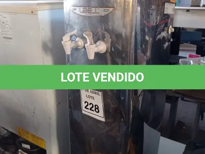 LOTE 228 - 01 BEBEDOURO TIPO GARRAFÃO. (NO ESTADO) ATENÇÃO! FAZER A VISITAÇÃO ANTES DE ARREMATAR, NÃO SABEMOS SE FUNCIONA. LEILÃO NÃO TEM GARANTIA E NEM DEVOLUÇÃO, SUJEITO A POSSÍVEIS AVARIAS VISÍVEIS/OCULTAS E/OU AUSÊNCIA DE COMPONENTES.