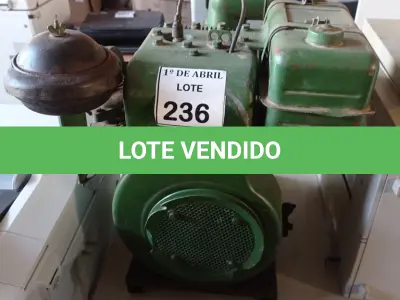 LOTE 236 - 01 MOTO BOMBA A GASOLINA.  (NO ESTADO) ATENÇÃO! FAZER A VISITAÇÃO ANTES DE ARREMATAR, NÃO SABEMOS SE FUNCIONA. LEILÃO NÃO TEM GARANTIA E NEM DEVOLUÇÃO, SUJEITO A POSSÍVEIS AVARIAS VISÍVEIS/OCULTAS E/OU AUSÊNCIA DE COMPONENTES.