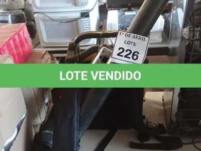 LOTE 226 - 01 SOPRADOR DE FOLHAS COSTAL A GASOLINA VONDER. (NO ESTADO) ATENÇÃO! FAZER A VISITAÇÃO ANTES DE ARREMATAR, NÃO SABEMOS SE FUNCIONA. LEILÃO NÃO TEM GARANTIA E NEM DEVOLUÇÃO, SUJEITO A POSSÍVEIS AVARIAS VISÍVEIS/OCULTAS E/OU AUSÊNCIA DE COMPONENTES.