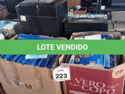 LOTE 223 - 02 FRAGMENTADORAS DE PAPEL E TRAVAS PARA NOTEBOOKS. (NO ESTADO) ATENÇÃO! FAZER A VISITAÇÃO ANTES DE ARREMATAR, NÃO SABEMOS SE FUNCIONA. LEILÃO NÃO TEM GARANTIA E NEM DEVOLUÇÃO, SUJEITO A POSSÍVEIS AVARIAS VISÍVEIS/OCULTAS E/OU AUSÊNCIA DE COMPONENTES.
