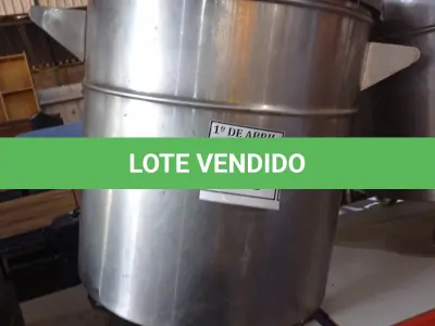 LOTE 335 - 01 LIXEIRA EM INOX. (NO ESTADO) ATENÇÃO! FAZER A VISITAÇÃO ANTES DE ARREMATAR, NÃO SABEMOS SE FUNCIONA. LEILÃO NÃO TEM GARANTIA E NEM DEVOLUÇÃO, SUJEITO A POSSÍVEIS AVARIAS VISÍVEIS/OCULTAS E/OU AUSÊNCIA DE COMPONENTES.