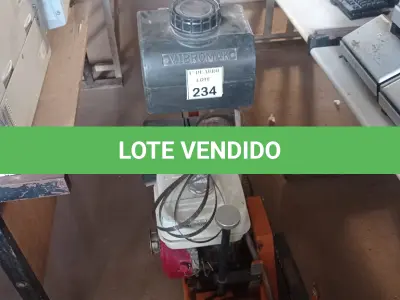 LOTE 234 - 01CONTADORA DE PISO A GASOLINA VIBRO MAK. (NO ESTADO) ATENÇÃO! FAZER A VISITAÇÃO ANTES DE ARREMATAR, NÃO SABEMOS SE FUNCIONA. LEILÃO NÃO TEM GARANTIA E NEM DEVOLUÇÃO, SUJEITO A POSSÍVEIS AVARIAS VISÍVEIS/OCULTAS E/OU AUSÊNCIA DE COMPONENTES.