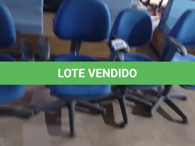 LOTE 358 - 05 CADEIRAS PARA ESCRITÓRIO. (NO ESTADO) ATENÇÃO! FAZER A VISITAÇÃO ANTES DE ARREMATAR, NÃO SABEMOS SE FUNCIONA. LEILÃO NÃO TEM GARANTIA E NEM DEVOLUÇÃO, SUJEITO A POSSÍVEIS AVARIAS VISÍVEIS/OCULTAS E/OU AUSÊNCIA DE COMPONENTES.