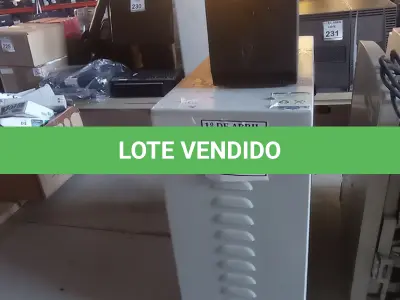 LOTE 238 - 01 BANCO PARA BATERIAS E 01 NOBREAK. (NO ESTADO) ATENÇÃO! FAZER A VISITAÇÃO ANTES DE ARREMATAR, NÃO SABEMOS SE FUNCIONA. LEILÃO NÃO TEM GARANTIA E NEM DEVOLUÇÃO, SUJEITO A POSSÍVEIS AVARIAS VISÍVEIS/OCULTAS E/OU AUSÊNCIA DE COMPONENTES.