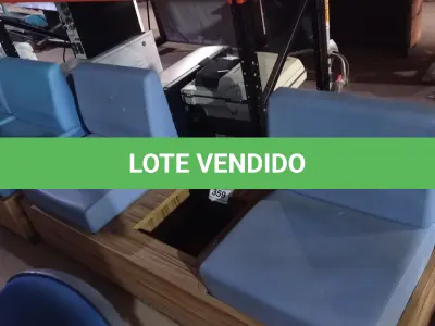LOTE 359 - 01 BANCO EM MADEIRA COM 02 ACENTOS. (NO ESTADO) ATENÇÃO! FAZER A VISITAÇÃO ANTES DE ARREMATAR, NÃO SABEMOS SE FUNCIONA. LEILÃO NÃO TEM GARANTIA E NEM DEVOLUÇÃO, SUJEITO A POSSÍVEIS AVARIAS VISÍVEIS/OCULTAS E/OU AUSÊNCIA DE COMPONENTES.