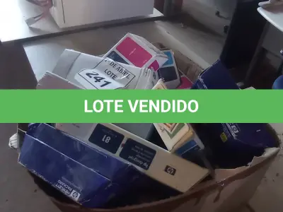 LOTE 241 - 01 LOTE COM CARTUCHOS PARA IMPRESSORA E PLOTTER. (NO ESTADO) ATENÇÃO! FAZER A VISITAÇÃO ANTES DE ARREMATAR, NÃO SABEMOS SE FUNCIONA. LEILÃO NÃO TEM GARANTIA E NEM DEVOLUÇÃO, SUJEITO A POSSÍVEIS AVARIAS VISÍVEIS/OCULTAS E/OU AUSÊNCIA DE COMPONENTES.