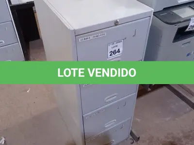 LOTE 264 - 01 ARQUIVO DE AÇO 04 GAVETAS. (NO ESTADO) ATENÇÃO! FAZER A VISITAÇÃO ANTES DE ARREMATAR, NÃO SABEMOS SE FUNCIONA. LEILÃO NÃO TEM GARANTIA E NEM DEVOLUÇÃO, SUJEITO A POSSÍVEIS AVARIAS VISÍVEIS/OCULTAS E/OU AUSÊNCIA DE COMPONENTES.