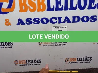 LOTE 375 - 01 TABLET POSITIVO.  (NO ESTADO) ATENÇÃO! FAZER A VISITAÇÃO ANTES DE ARREMATAR, NÃO SABEMOS SE FUNCIONA. LEILÃO NÃO TEM GARANTIA E NEM DEVOLUÇÃO, SUJEITO A POSSÍVEIS AVARIAS VISÍVEIS/OCULTAS E/OU AUSÊNCIA DE COMPONENTES.