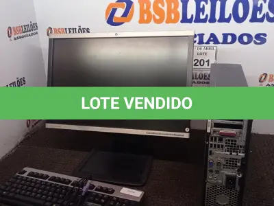 LOTE 201 - 01 CPU HP E 01 MONITOR COM TECLADO. (NO ESTADO) ATENÇÃO! FAZER A VISITAÇÃO ANTES DE ARREMATAR, NÃO SABEMOS SE FUNCIONA. LEILÃO NÃO TEM GARANTIA E NEM DEVOLUÇÃO, SUJEITO A POSSÍVEIS AVARIAS VISÍVEIS/OCULTAS E/OU AUSÊNCIA DE COMPONENTES.