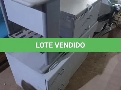 LOTE 355 - 01 ARMÁRIO EM MADEIRA 03 GAVETAS ,01 GAVETEIRO 02 GAVETAS E 01 MESINHA. (NO ESTADO) ATENÇÃO! FAZER A VISITAÇÃO ANTES DE ARREMATAR, NÃO SABEMOS SE FUNCIONA. LEILÃO NÃO TEM GARANTIA E NEM DEVOLUÇÃO, SUJEITO A POSSÍVEIS AVARIAS VISÍVEIS/OCULTAS E/OU AUSÊNCIA DE COMPONENTES.