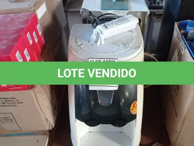 LOTE 224 -  02 BEBEDOUROS DE BANCADA. (NO ESTADO) ATENÇÃO! FAZER A VISITAÇÃO ANTES DE ARREMATAR, NÃO SABEMOS SE FUNCIONA. LEILÃO NÃO TEM GARANTIA E NEM DEVOLUÇÃO, SUJEITO A POSSÍVEIS AVARIAS VISÍVEIS/OCULTAS E/OU AUSÊNCIA DE COMPONENTES.