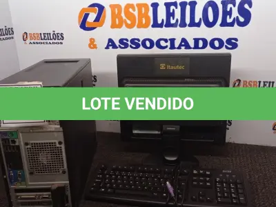 LOTE 279 - 01 CPU DELL, 01 MONITOR E TECLADO.  (NO ESTADO) ATENÇÃO! FAZER A VISITAÇÃO ANTES DE ARREMATAR, NÃO SABEMOS SE FUNCIONA. LEILÃO NÃO TEM GARANTIA E NEM DEVOLUÇÃO, SUJEITO A POSSÍVEIS AVARIAS VISÍVEIS/OCULTAS E/OU AUSÊNCIA DE COMPONENTES.