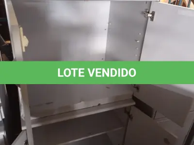 LOTE 133 - 02 ARMÁRIOS 02 PORTAS EM MADEIRA. (NO ESTADO) ATENÇÃO! FAZER A VISITAÇÃO ANTES DE ARREMATAR, NÃO SABEMOS SE FUNCIONA. LEILÃO NÃO TEM GARANTIA E NEM DEVOLUÇÃO, SUJEITO A POSSÍVEIS AVARIAS VISÍVEIS/OCULTAS E/OU AUSÊNCIA DE COMPONENTES.